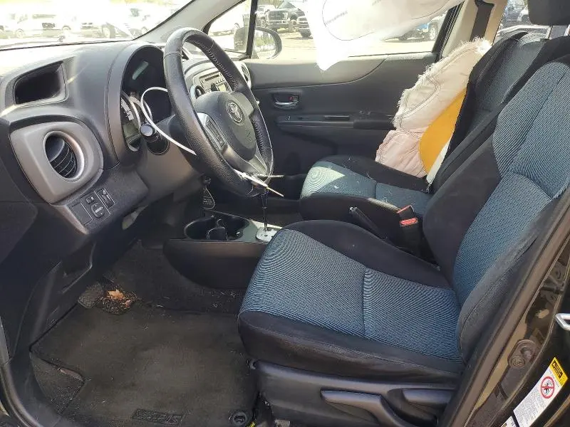 2013 TOYOTA YARIS 5-DOOR SE  