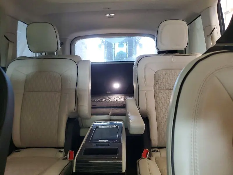 2022 LINCOLN AVIATOR BLACK LABEL  