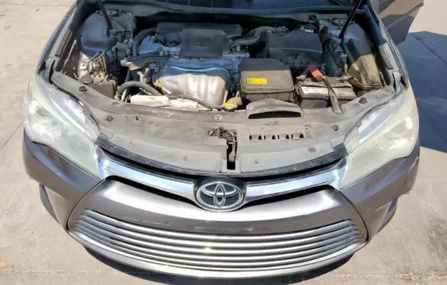 2015 TOYOTA CAMRY LE