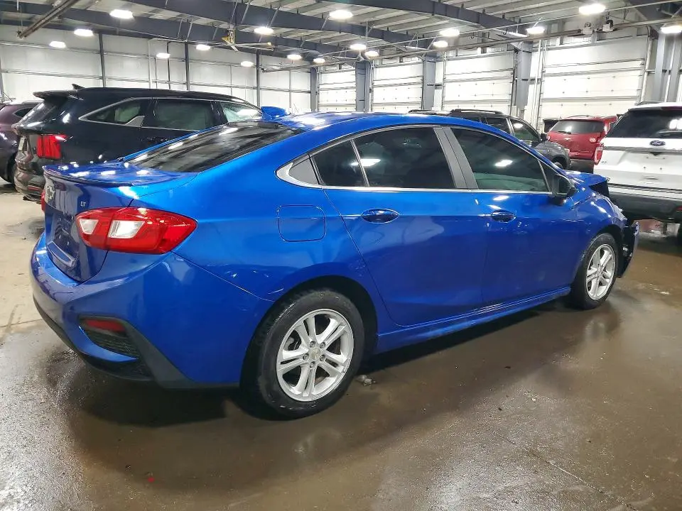 2017 CHEVROLET CRUZE LT  