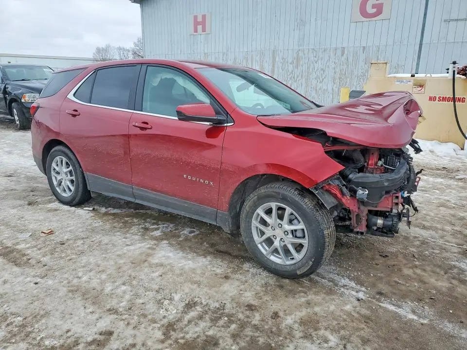 2024 CHEVROLET EQUINOX LT  