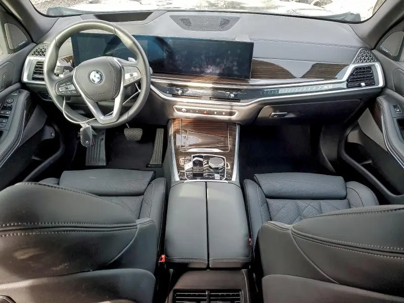 2025 BMW X5 XDRIVE50E  