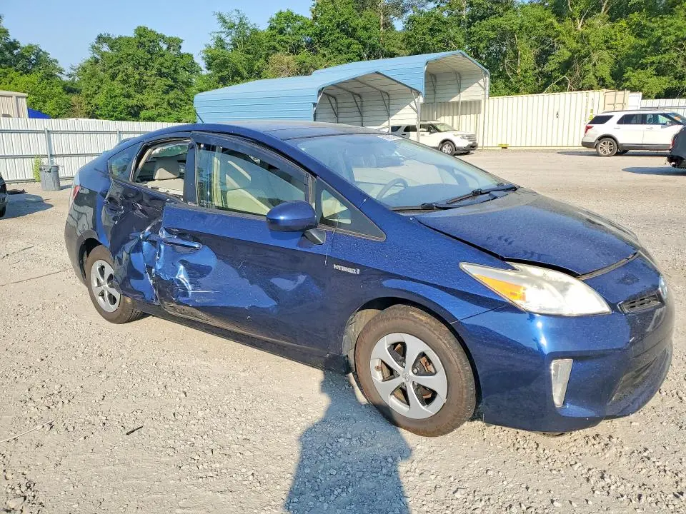 2013 TOYOTA PRIUS THREE  