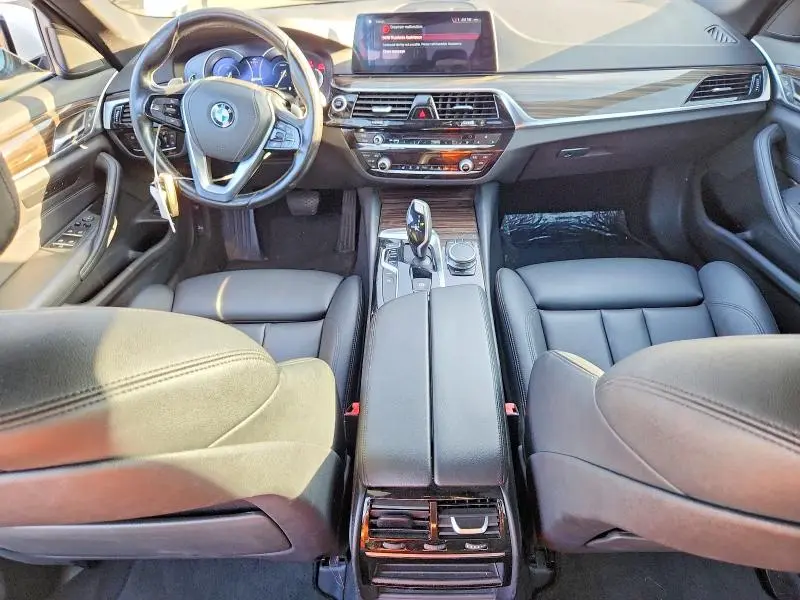 2018 BMW 530E   