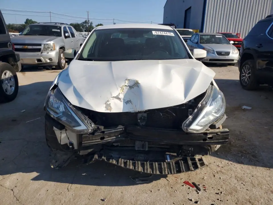 2019 NISSAN SENTRA SV  