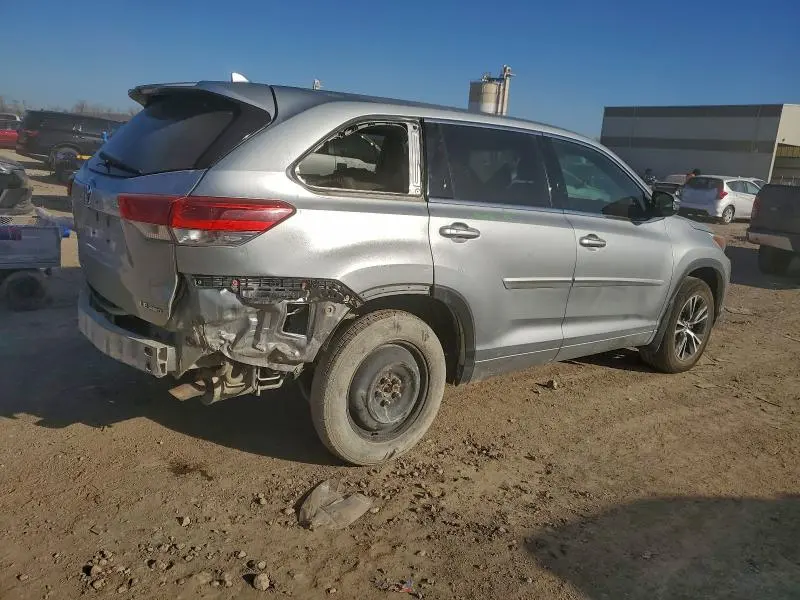 2018 TOYOTA HIGHLANDER LE  