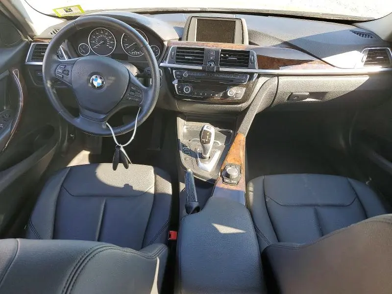2017 BMW 320 XI  