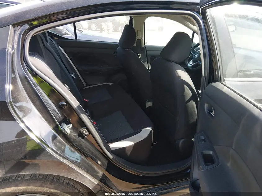 2021 NISSAN VERSA SV XTRONIC CVT