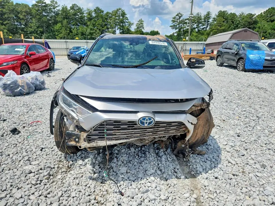 2020 TOYOTA RAV4 XSE  