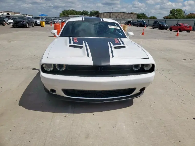 2019 DODGE CHALLENGER SXT  