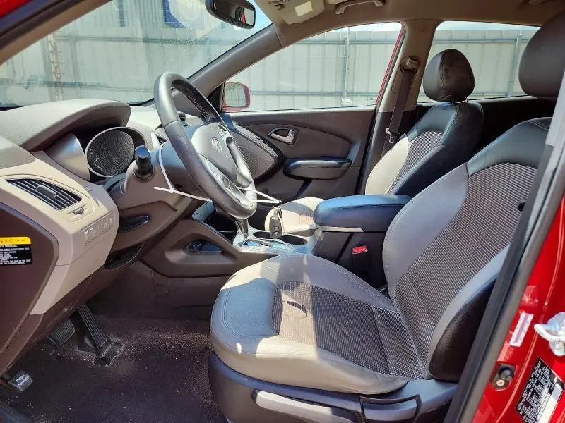2011 HYUNDAI TUCSON GLS  