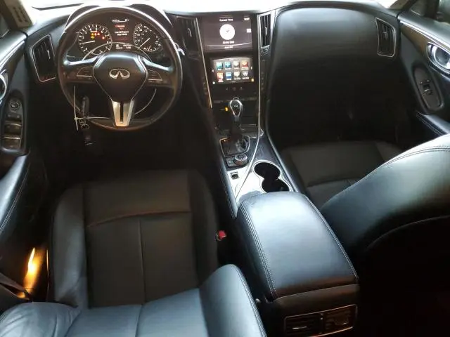 2018 INFINITI Q50 LUXE  