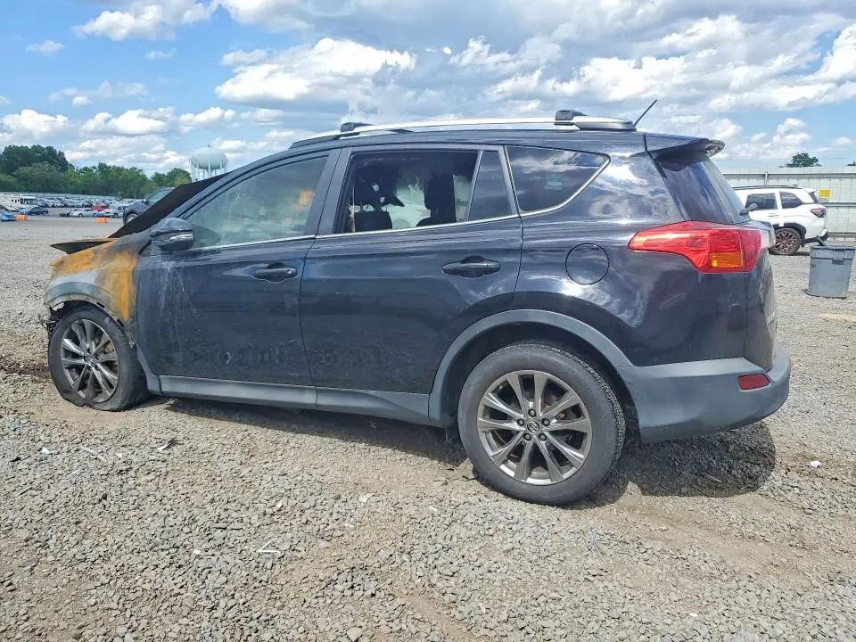 2015 TOYOTA RAV4 XLE  