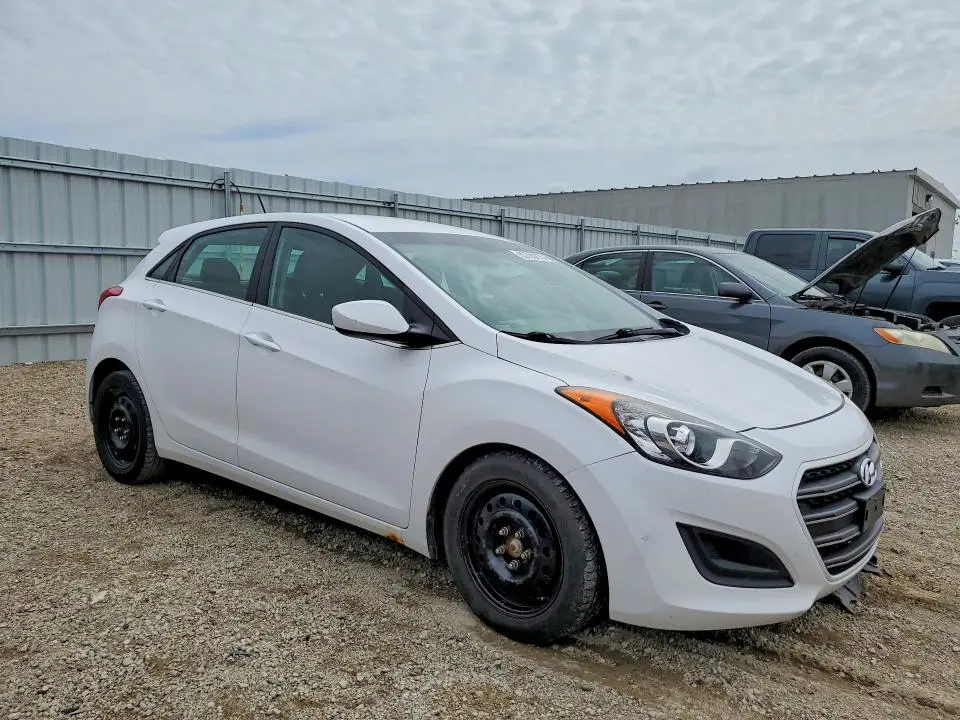 2016 HYUNDAI ELANTRA GT BASE  