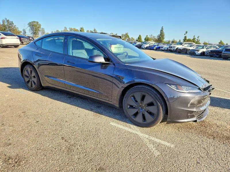 2025 TESLA MODEL 3   