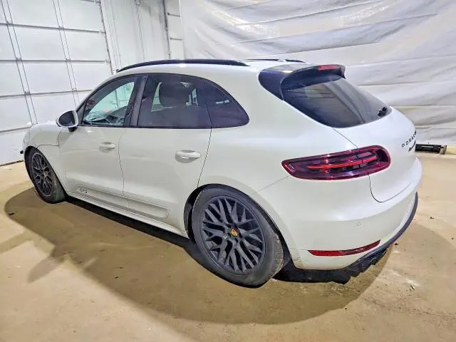 2017 PORSCHE MACAN GTS  