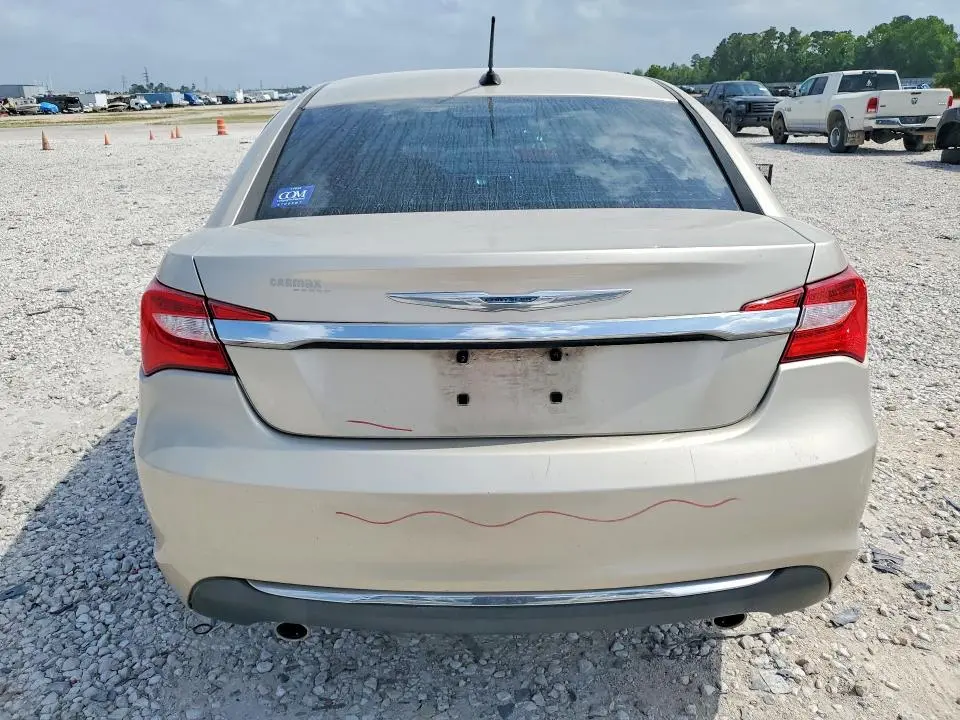 2013 CHRYSLER 200 LX  