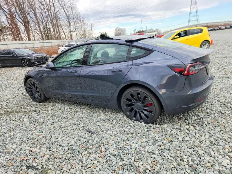 2022 TESLA MODEL 3   