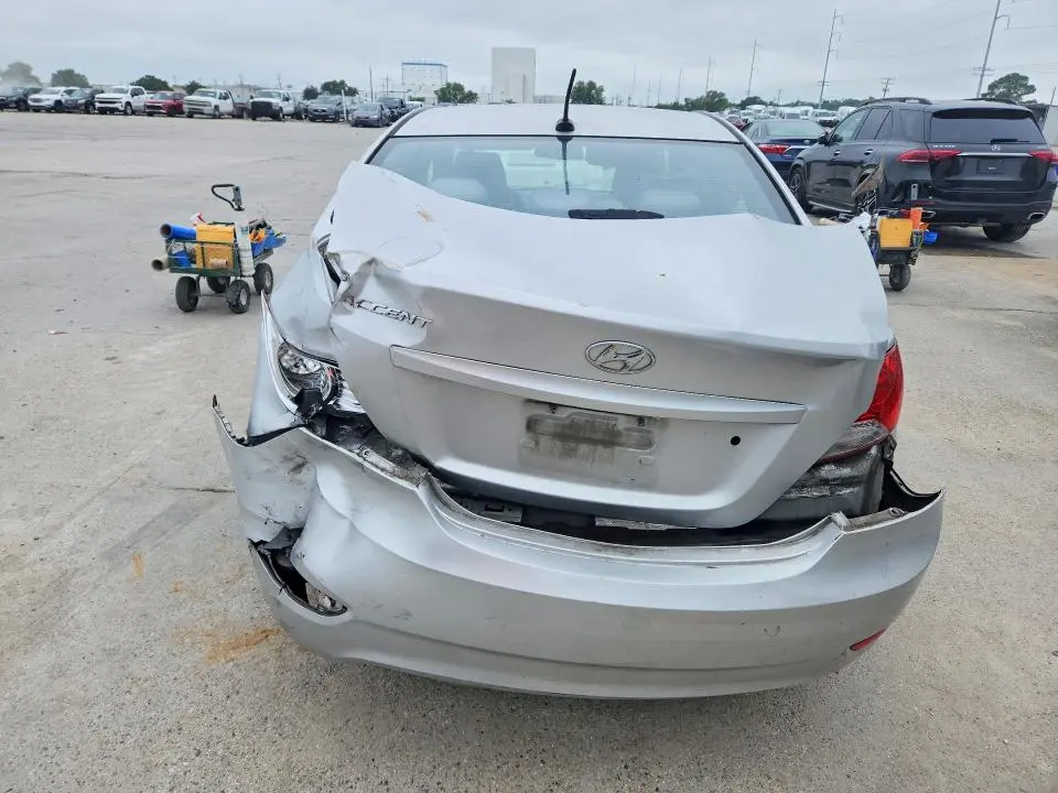 2013 HYUNDAI ACCENT GLS  