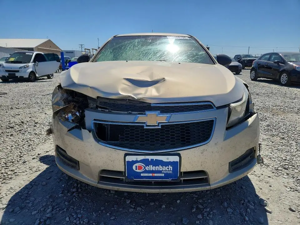 2012 CHEVROLET CRUZE LS  