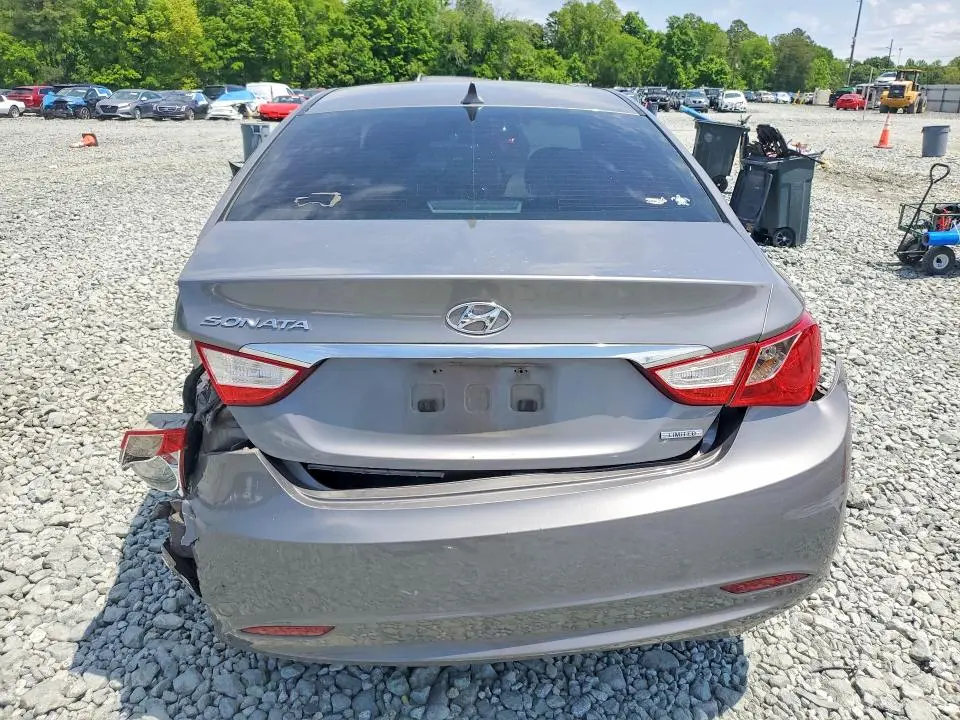 2011 HYUNDAI SONATA SE  