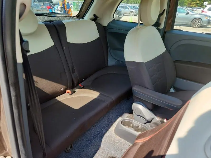 2015 FIAT 500 POP  
