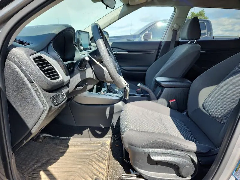 2023 KIA SELTOS LX  