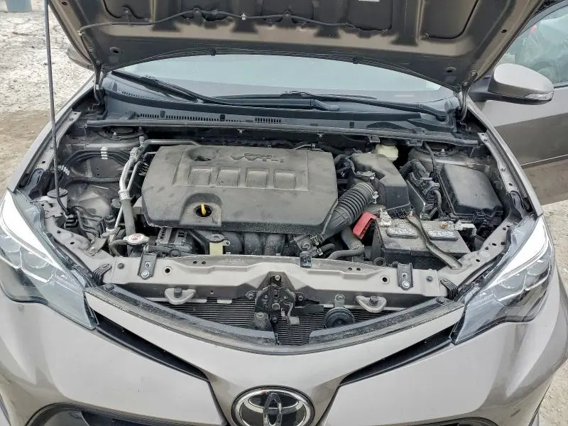 2018 TOYOTA COROLLA SE  