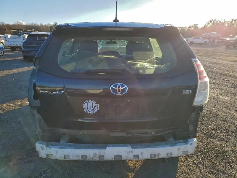 2017 TOYOTA PRIUS V   