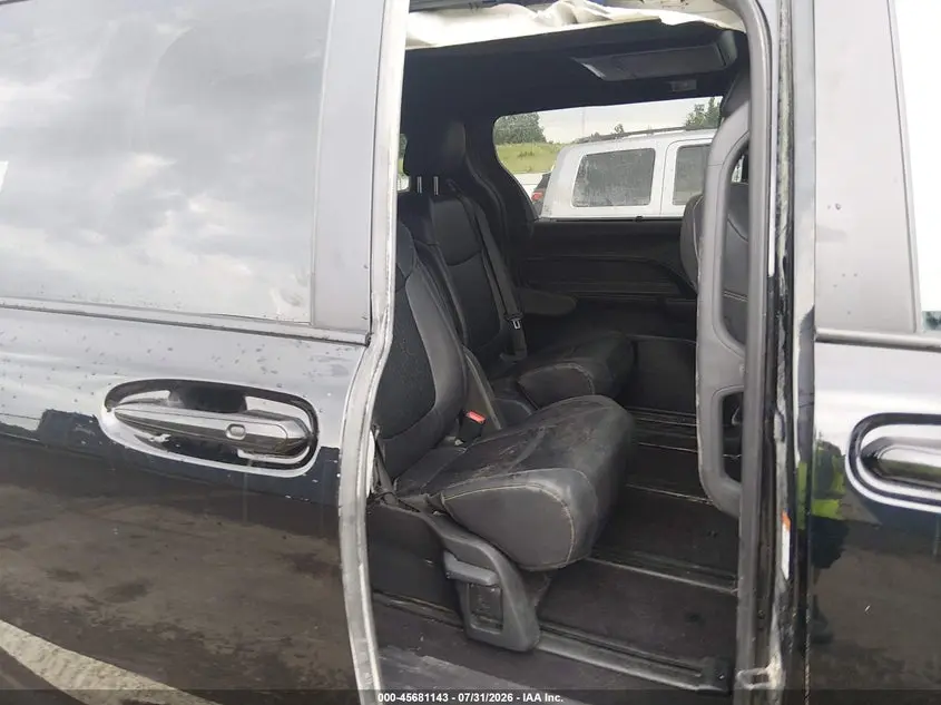 2025 TOYOTA SIENNA WOODLAND EDITION