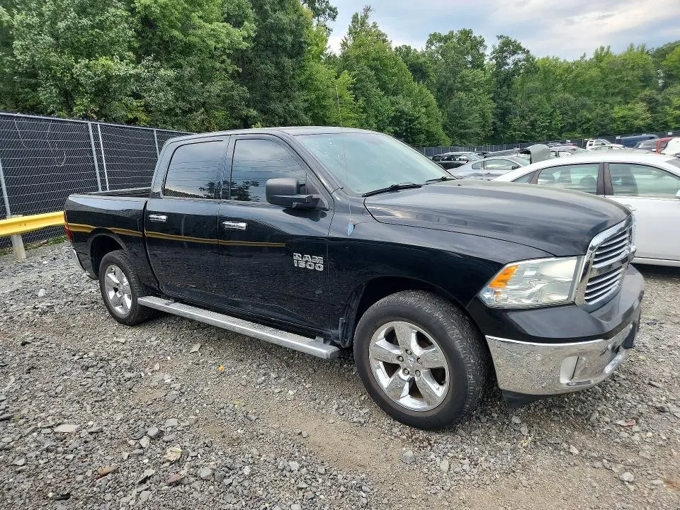 2014 RAM 1500 SLT  