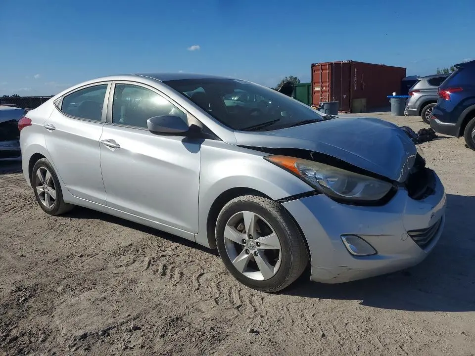 2012 HYUNDAI ELANTRA GLS  