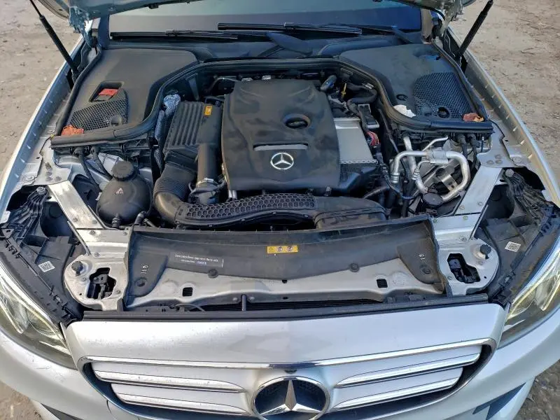 2019 MERCEDES-BENZ E 300  
