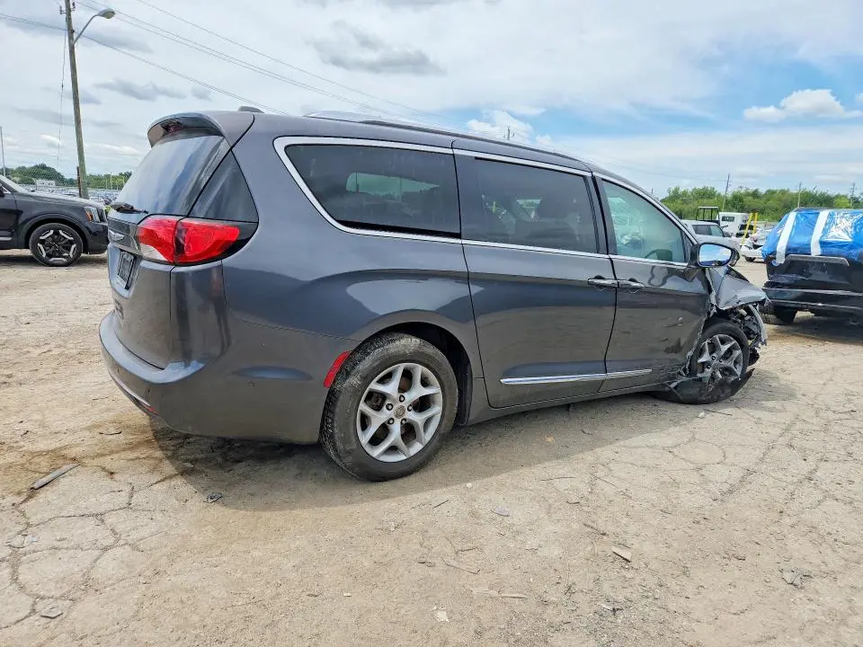 2017 CHRYSLER PACIFICA TOURING L PLUS  