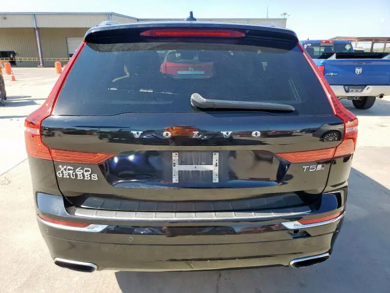 2020 VOLVO XC60 T5 INSCRIPTION  