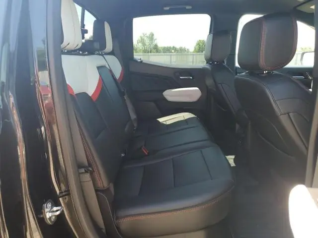 2023 GMC CANYON AT4X  