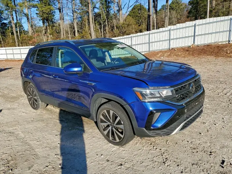 2022 VOLKSWAGEN TAOS SE  