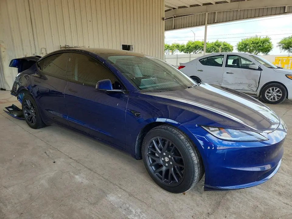2024 TESLA MODEL 3   