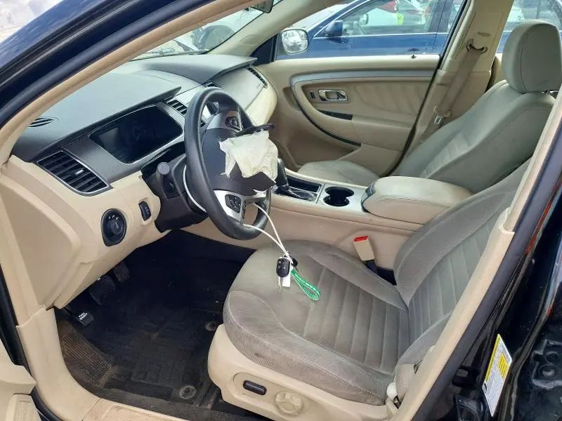 2013 FORD TAURUS SE  