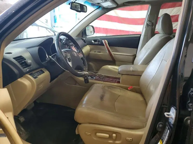 2013 TOYOTA HIGHLANDER LIMITED  