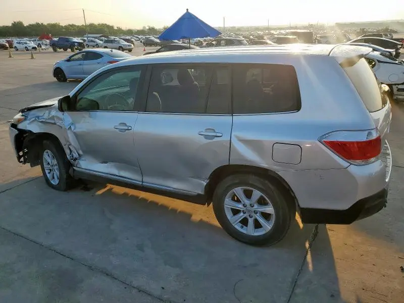 2013 TOYOTA HIGHLANDER BASE  