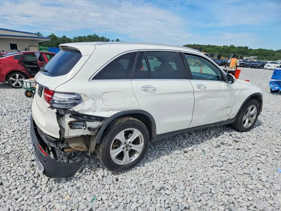 2018 MERCEDES-BENZ GLC 300  