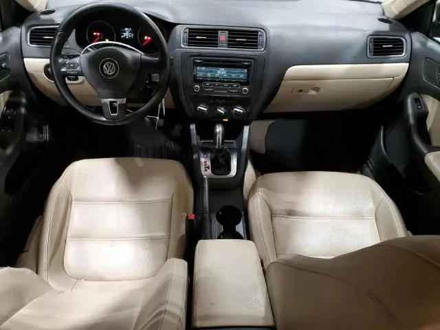 2012 VOLKSWAGEN JETTA SE  