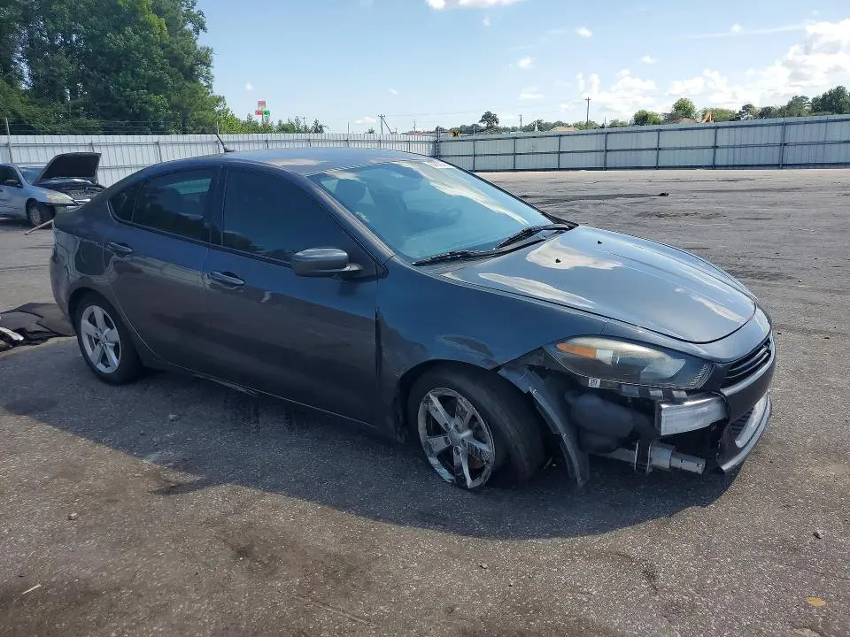 2015 DODGE DART SXT  