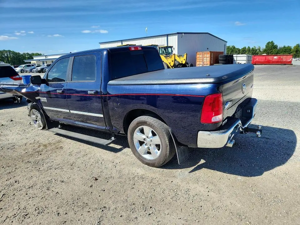 2016 RAM 1500 SLT  
