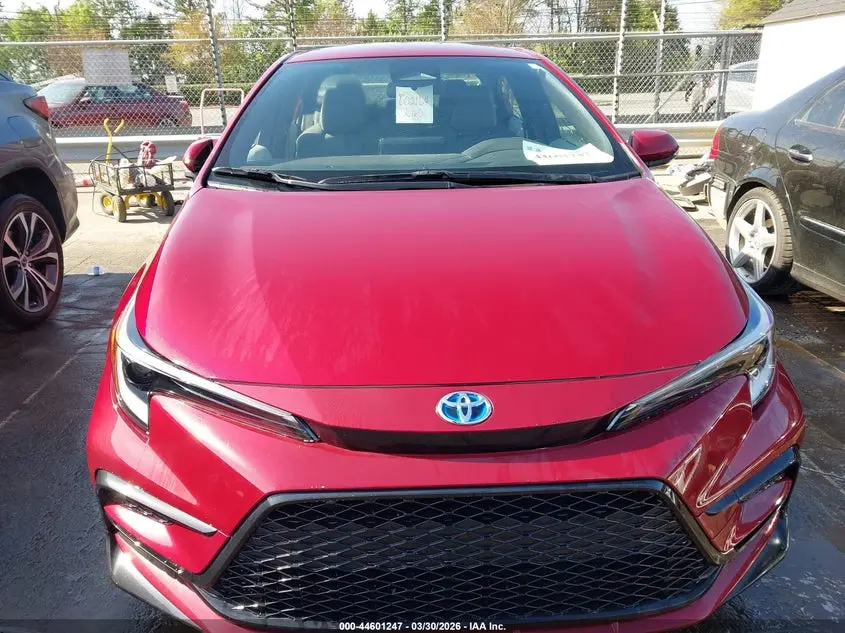 2025 TOYOTA COROLLA HYBRID SE