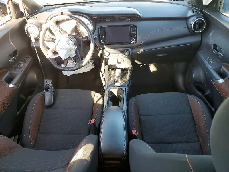 2022 NISSAN KICKS SR  