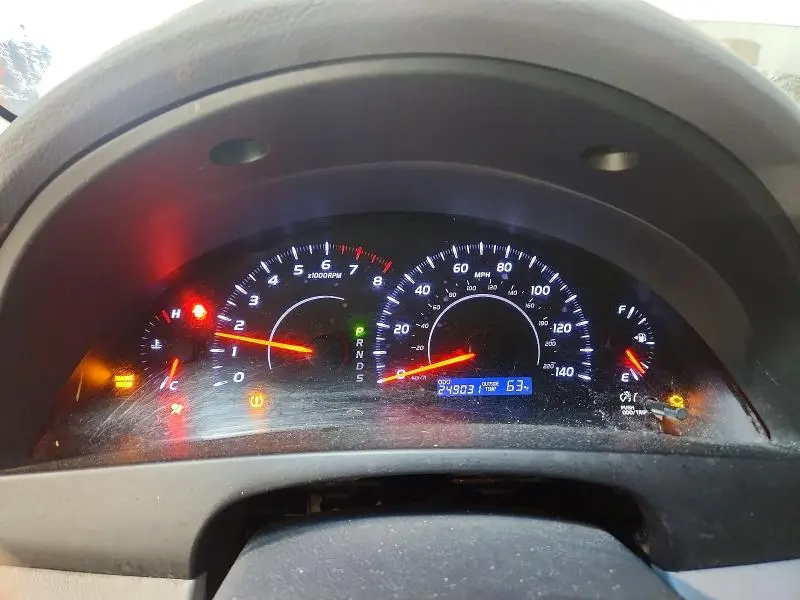 2011 TOYOTA CAMRY LE  