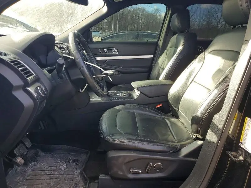 2017 FORD EXPLORER XLT  
