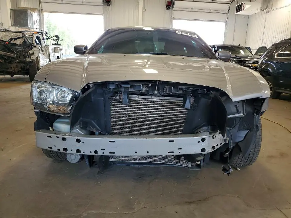 2014 DODGE CHARGER SE  